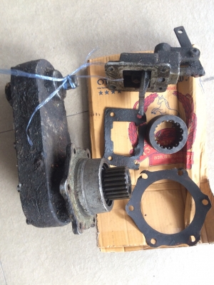 ขายวินซ์ โคนิก พร้อม ชุด pto เพลา ใส่ได้เลย ของที่ไม่มีคือ ตัวปลดหน้า กับคันโยก ไปทำคันโยกเพิ่ม เอาครับ ใส่รถแลนด์ซีรี่ย์ นะครับ ตรงรุ่น 43000 รูปของตามนี้เลยครับ ดูของลาดพร้าว 87 ครับสนใจ 0827861333 ขายวินซ์ โคนิก พร้อม ชุด pto เพลา ใส่ได้เลย ของที่ไม่มีคือ ตัวปลดหน้า กับคันโยก ไปทำคันโยกเพิ่ม เอาครับ ใส่รถแลนด์ซีรี่ย์ นะครับ ตรงรุ่น 43000 รูปของตามนี้เลยครับ ดูของลาดพร้าว 87 ครับสนใจ 0827861333