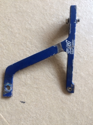 ขายค้ำหม้อลมเบรค ไม่ทราบรุ่นครับ 800 สนใจติดต่อ 0827861333 รับของลาดพร้าว 87 ครับ