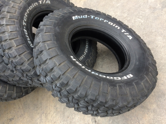 BF Goodrich Mud-Terrain KM2 255 85 r16 BF Goodrich Mud-Terrain KM2 255 85 r16