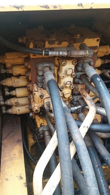 ขายดาวน์ 450,000 KOMATSU pc 200-8 N1 กล้องหลังพร้อม รถทำงาน 11,000 ชม. ดาวน์ 450,000   36,500 x 30  เครื่องดี ปั๊มแรง เอวแน่น ช่วงล่างสวย รถสวยสภาพพร้อมใช้งาน เอกสารเล่มทะเบียน รถอยู่ เพชรบูณร์ 090772-3710 090-772-3708