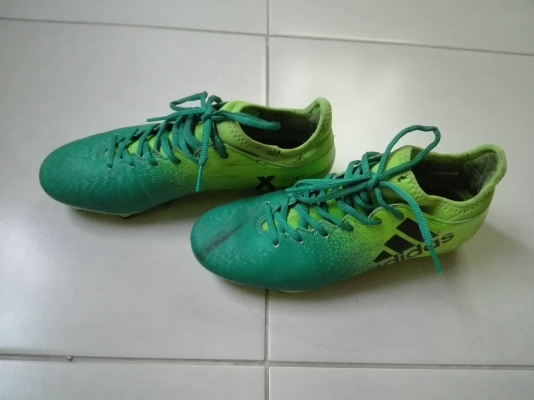 ขายรองเท้าสตั๊ส adida 16.3 หุ้มข้อ (ของแท้ 100\%)