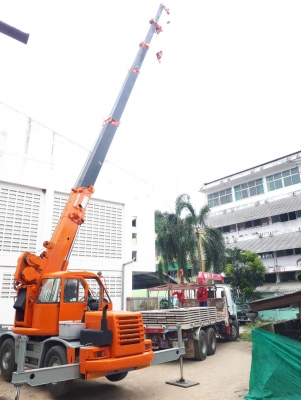 รถเครน  KOMATSU  8 ton