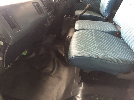 ขาย หัวสิบล้อ  ISUZU ร็อคกี้.  สีใหม่. อุปกรณ์ครบ