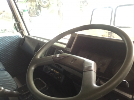 ขาย หัวสิบล้อ  ISUZU ร็อคกี้.  สีใหม่. อุปกรณ์ครบ