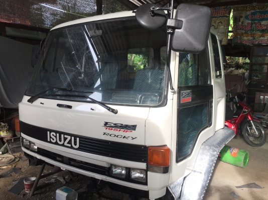 ขาย หัวสิบล้อ  ISUZU ร็อคกี้.  สีใหม่. อุปกรณ์ครบ