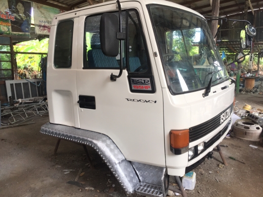 ขาย หัวสิบล้อ  ISUZU ร็อคกี้.  สีใหม่. อุปกรณ์ครบ