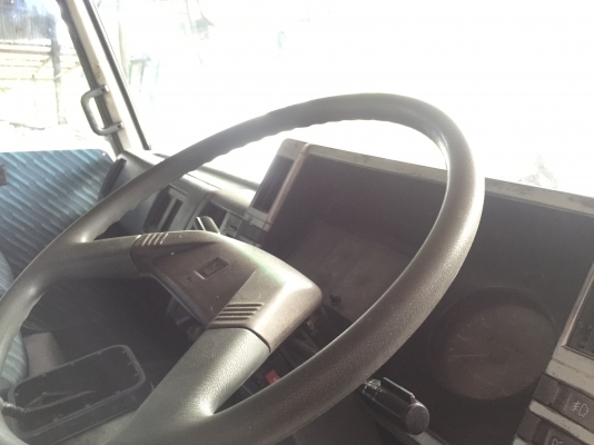 ขาย หัวสิบล้อ  ISUZU ร็อคกี้.  สีใหม่. อุปกรณ์ครบ  มีขาดีดหน้า-ขาคำ้หลัง กันชน คันเกียร์ ยกใส่ได้เลย