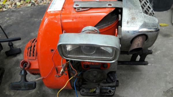 ชายเครื่องkubota 5 แรง เก่าญี่ปุ่น