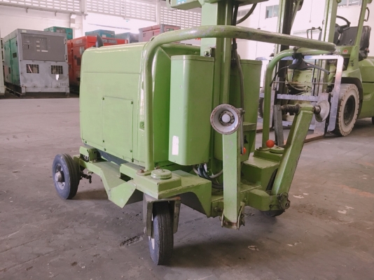 Nikken FKC4041 Tower Light ไฟส่องสว่าง นำเข้าจากญี่ปุ่น สนใจโทร. 080-6565422 (หนิง)