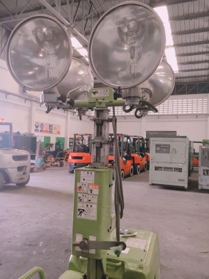 Nikken FKC4041 Tower Light ไฟส่องสว่าง นำเข้าจากญี่ปุ่น สนใจโทร. 080-6565422 (หนิง)