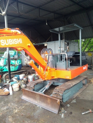 รถแบคโฮ MITSUBISHI MA25 รถเก่านอกพึ่งนำเขา ยังไม่เคยใช้งานในไทย เทียบเท่า PC30 ชั่วโมงการทำงาน 3000+ ชั่วโมง เครื่องดี ปั๊มแรง โซ่หนา เอวแน่น พร้อมใช้งาน มีเอกสารใบอินวอยซ์ มี VDO การทำงานให้ชม