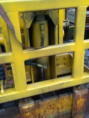 รถฟอร์คลิฟต์ TCM รถเก่านอกพึ่งนำเข้ามา ยังไม่เคยใช้งานในไทย ล้อหน้าคู่ งากระดกยกเท เครื่องดีเซล ISUZU C240 สภาพดี พร้อมใช้งาน มีเอกสารใบอินวอยซ์