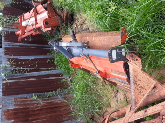 ขายL3608สภาพเดิมๆเครื่องเกียรดี ไฮโลลิกแจ๋วๆมาพร้อมอุปกร4ชิ้น ดันหน้า+ผาน+ โลลตารี่+คราด พร้อมเล่มทะเบียนปี54ครบสนใจ 0933693639 ขายL3608สภาพเดิมๆเครื่องเกียรดี ไฮโลลิกแจ๋วๆมาพร้อมอุปกร4ชิ้น ดันหน้า+ผาน+ โลลตารี่+คราด พร้อมเล่มทะเบียนปี54ครบสนใจ 0933693639