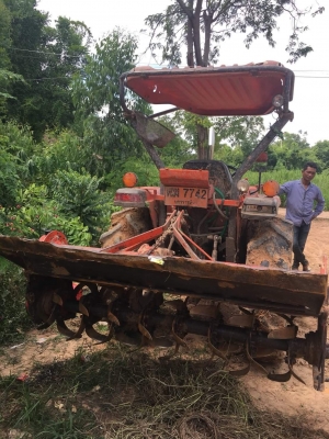 ขายL3608สภาพเดิมๆเครื่องเกียรดี ไฮโลลิกแจ๋วๆมาพร้อมอุปกร4ชิ้น ดันหน้า+ผาน+ โลลตารี่+คราด พร้อมเล่มทะเบียนปี54ครบสนใจ 0933693639 ขายL3608สภาพเดิมๆเครื่องเกียรดี ไฮโลลิกแจ๋วๆมาพร้อมอุปกร4ชิ้น ดันหน้า+ผาน+ โลลตารี่+คราด พร้อมเล่มทะเบียนปี54ครบสนใจ 0933693639