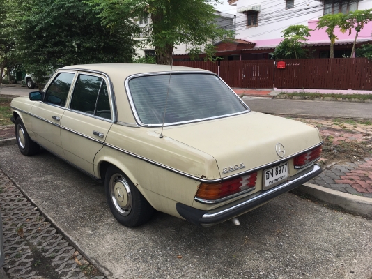รถBenz W123 รถBenz W123