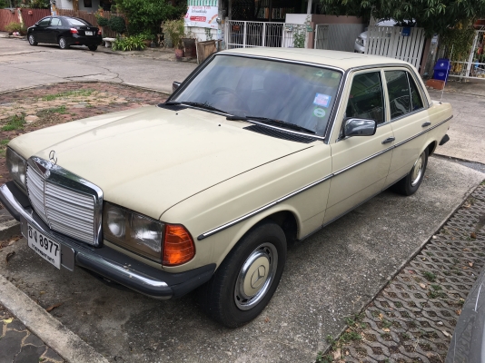 รถBenz W123 รถBenz W123