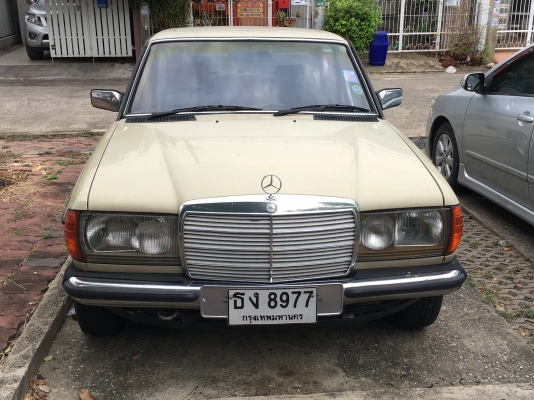 รถBenz W123 รถBenz W123