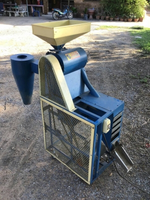 เครื่องสีข้าวสภาพพร้อมใช้งานเลยคับส่งใด้คับ