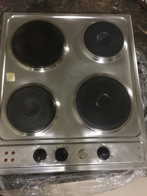 ขายถูก เตาไฟฟ้า 4 หัว พร้อมกับที่ดูดควัน ครบชุด ขายถูกสุดๆ มีเพียง 2 ชุดเท่านั้น