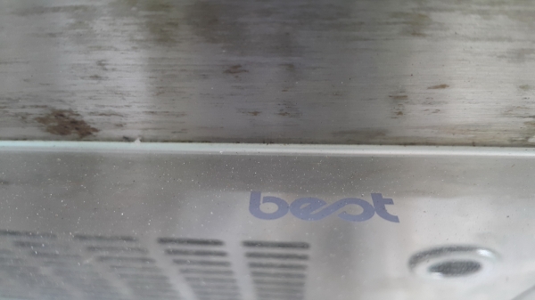 ขายถูก เตาไฟฟ้า 4 หัว พร้อมกับที่ดูดควัน ครบชุด ขายถูกสุดๆ มีเพียง 2 ชุดเท่านั้น