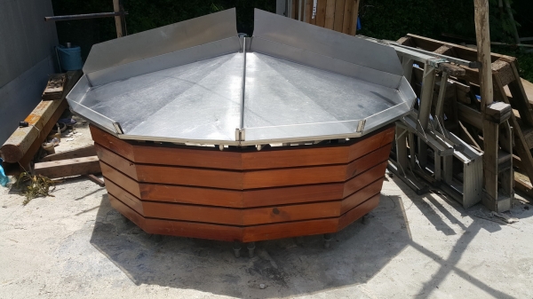 ขายกระบะสแตนเลสโชว์อาหารทะเล หรืออาหารประเภทอื่นๆ พร้อมขาตั้งเหล็กและแผงไม้ และท่อระบายน้ำทิ้งครบชุด