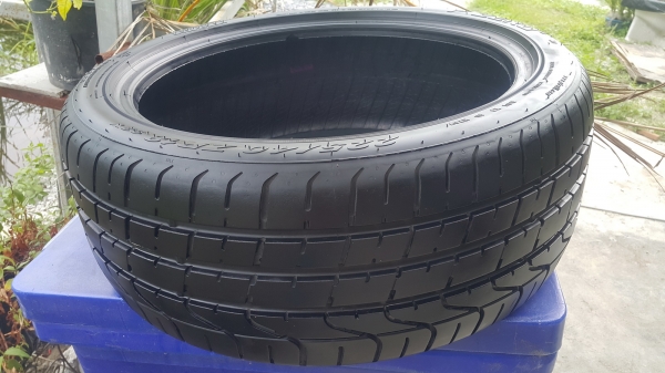 ขายยางรถยนต์ ยี่ห้อ Pirelli รุ่น P ZERO ขนาด 225 /40 ZR18