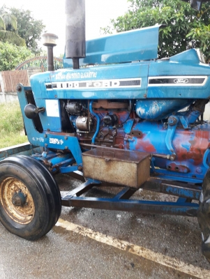 ขายรถไถฟอร์ด 6600 เสื้อลาย ขายรถไถฟอร์ด 6600 เสื้อลาย