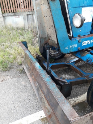 ขายรถไถฟอร์ด 6600 เสื้อลาย ขายรถไถฟอร์ด 6600 เสื้อลาย