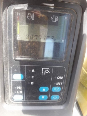 ขายจ้า..KOMATSU PC128US-2E1  เก่านอกแท้.. มีผานหน้า..เดิมๆๆ  7,XXX  ชั่วโมง   สภาพสวย พร้อมใช้  โทร 089-3818694  จ๊อย.