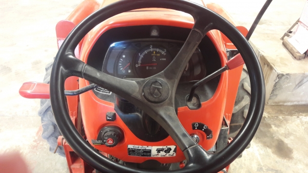 รถแทรกเตอร์มือสอง