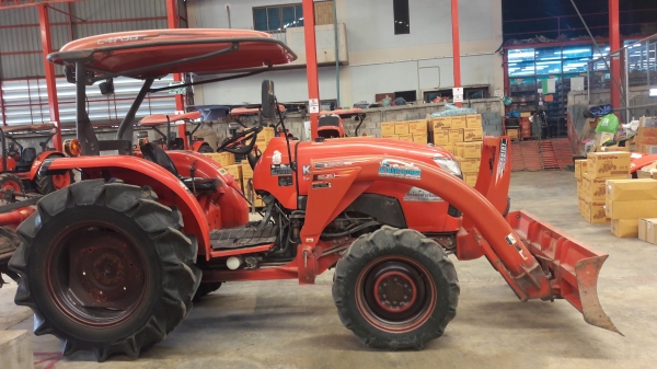 รถแทรกเตอร์มือสอง