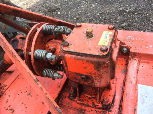 ตัดหญ้าฮุย