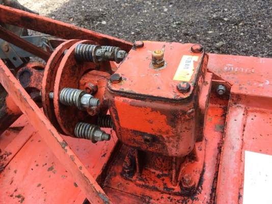 ตัดหญ้าฮุย