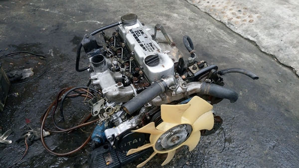 ขายเครื่องยนต์นิสสัน TD25 2500cc