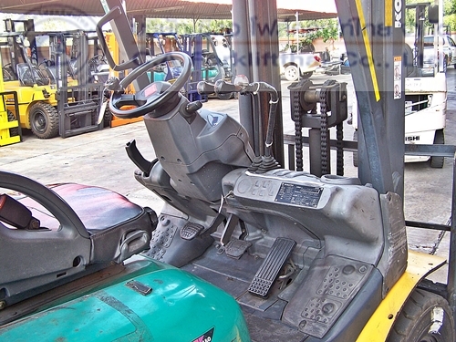 ขาย รถโฟล์คลิฟท์ KOMATSU รุ่น FD20T-16