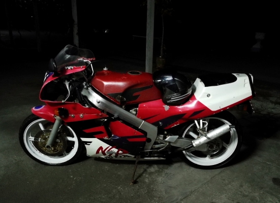Nsr250 Mc18 รถจอดนานเครื่องกดลงไฟมา Nsr250 Mc18 รถจอดนานเครื่องกดลงไฟมา