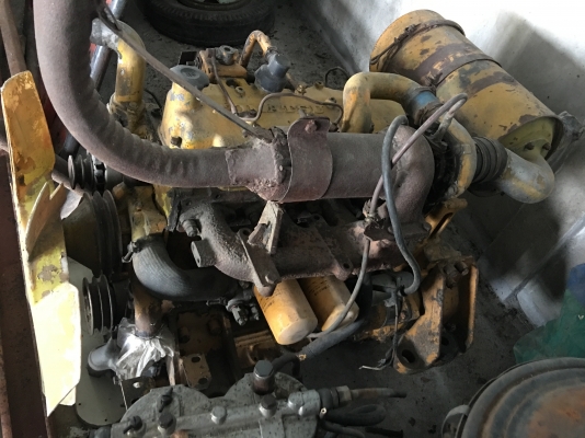 ขายเครื่อง komutsu 4D105-3