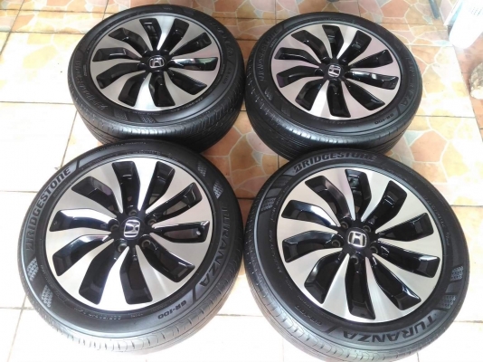 ล้อแม็ก Honda Accord G9 Hybrid ขอบ 17(5/114.3) พร้อมยาง Bridgestone Turanza GR-100  225 50 17 ผลิตปลายปี 2016(ลงพื้น 2017) พร้อมใช้ต่อยาวๆ ขายถูกทั้งชุด 18900.- *** ใส่ฟรี รับเทิร์น รับบัตรเครดิตทุกธนาคาร ส่งทั่วไทย