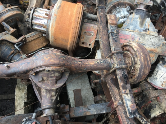 เพลาลอย อีซุซู   พร้อมแหนบครบชุด