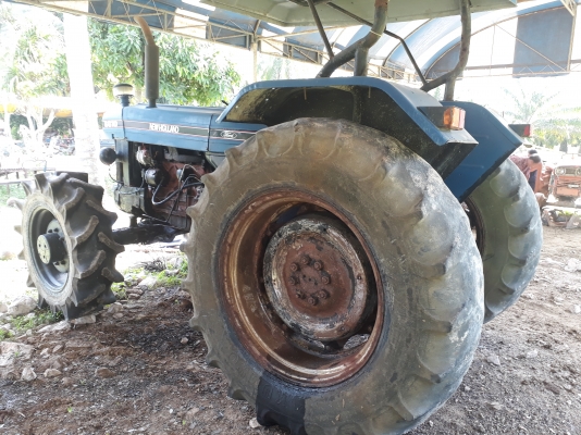 รถแทรกเตอร์ newford