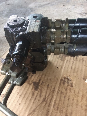 ปั้มคอนโทรน