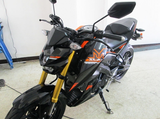 (โอนฟรี) ขาย Yamaha M-Slaz ปลายปี 2017 ไมล์แท้ 6783 กม สภาพสวยเดิมๆ สีดำ ส้ม