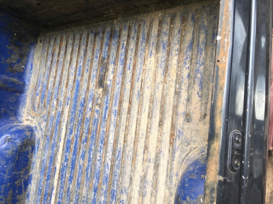 ขายลูกกระบะ ถอดจากมาสด้า B2200. ไม่ผุ