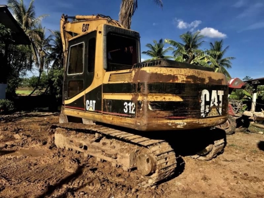 ขาย 560,000 CAT 312 V 2 อินวอยทร์ เครื่องดี ปั้มแรง ไฟฟ้าครบแต่ต้องเช็คระบบ เอวแน่น ช่วงล่างดี เฟรมมีผุนิดหน่อย รถอยู่ นครสวรรค์  090-772-3710 090-772-3708