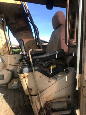 ขาย 560,000 CAT 312 V 2 อินวอยทร์ เครื่องดี ปั้มแรง ไฟฟ้าครบแต่ต้องเช็คระบบ เอวแน่น ช่วงล่างดี เฟรมมีผุนิดหน่อย รถอยู่ นครสวรรค์  090-772-3710 090-772-3708