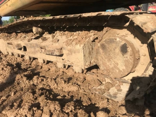 ขาย 560,000 CAT 312 V 2 อินวอยทร์ เครื่องดี ปั้มแรง ไฟฟ้าครบแต่ต้องเช็คระบบ เอวแน่น ช่วงล่างดี เฟรมมีผุนิดหน่อย รถอยู่ นครสวรรค์  090-772-3710 090-772-3708