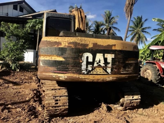 ขาย 560,000 CAT 312 V 2 อินวอยทร์ เครื่องดี ปั้มแรง ไฟฟ้าครบแต่ต้องเช็คระบบ เอวแน่น ช่วงล่างดี เฟรมมีผุนิดหน่อย รถอยู่ นครสวรรค์  090-772-3710 090-772-3708