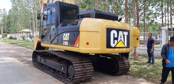 ขายๆๆCAT318D2L เอกสารแจ้งจำหน่าย 7,000ชม. สภาพนางฟ้าชัดๆ เหมือนออกรถใหม่ เอวไม่มีรอยเยิ้ม บุ้งกี๋ยังไม่เคยใช้งานเลย สีช่วงล่างยังไม่ถลอก ไม่เคยลุยงานหนักราคาเบาๆ 1,890,000บาท เงินสดลดได้ไม่พอเราจัดแนนท์ให้(โทร)????  (line)099-0035892 (/) 084-3923995 ดูรถ