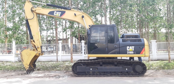 ขายๆๆCAT318D2L เอกสารแจ้งจำหน่าย 7,000ชม. สภาพนางฟ้าชัดๆ เหมือนออกรถใหม่ เอวไม่มีรอยเยิ้ม บุ้งกี๋ยังไม่เคยใช้งานเลย สีช่วงล่างยังไม่ถลอก ไม่เคยลุยงานหนักราคาเบาๆ 1,890,000บาท เงินสดลดได้ไม่พอเราจัดแนนท์ให้(โทร)????  (line)099-0035892 (/) 084-3923995 ดูรถ
