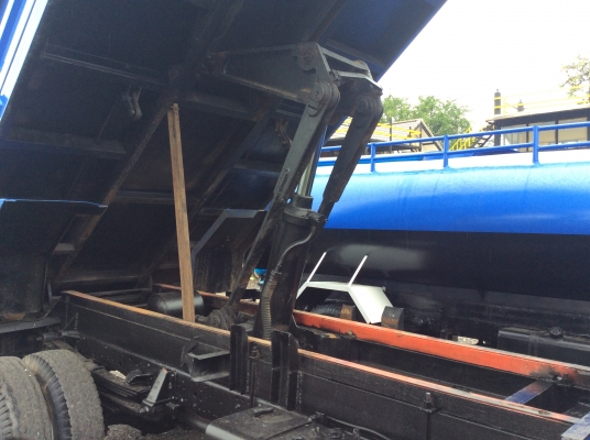 รถบรรทุกดั้ม 6 ล้อ ISUZU NPR 135 แรง รถบรรทุกดั้ม 6 ล้อ ISUZU NPR 135 แรง